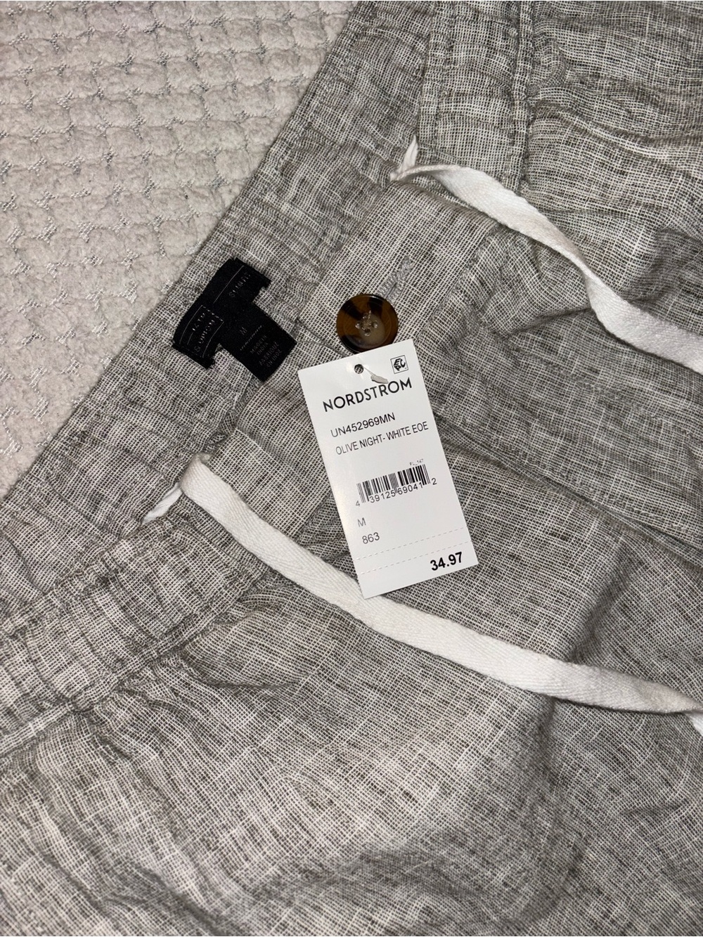 Nordstrom Men’s Linen-Blend Drawstring Shorts with White Cord